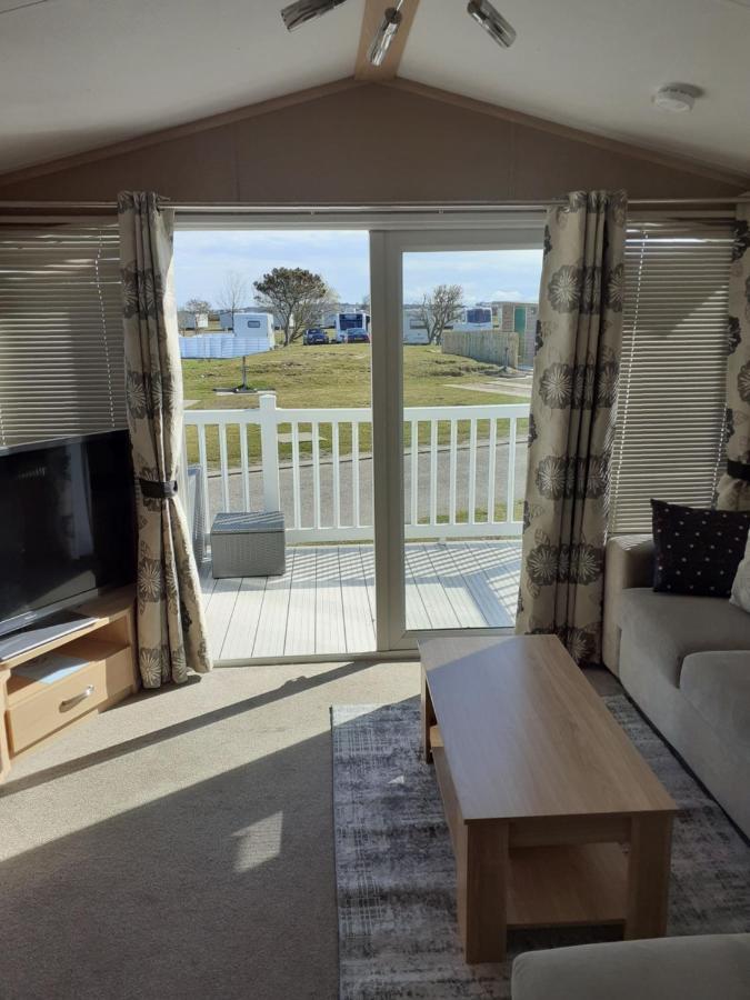 Rick'S Retreat Static Caravan Near The Beach With Free Wifi Лоссимут Экстерьер фото